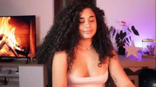 Image 10 of soytropicalfruit Stream on Chaturbate on 1 month ago
