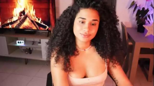 Image 12 of soytropicalfruit Stream on Chaturbate on 1 month ago