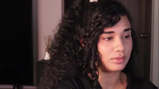 Image 4 of soytropicalfruit Stream on Chaturbate on 1 month ago