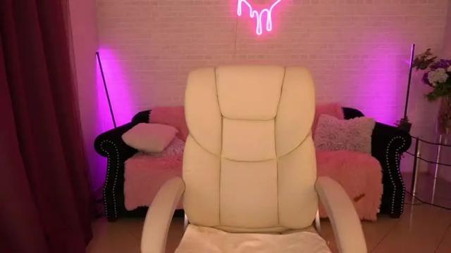 Image 11 of spaccebaby Stream on Chaturbate on 19 months ago