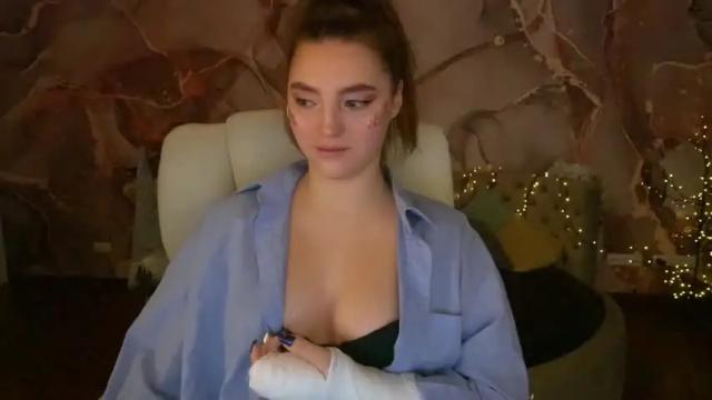 Image 7 of spaccebaby Stream on Chaturbate on 17 months ago