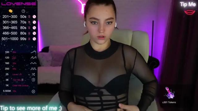 Image 2 of spaccebaby Stream on Chaturbate on 16 months ago