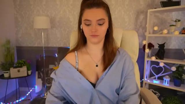 Image 2 of spaccebaby Stream on Chaturbate on 14 months ago