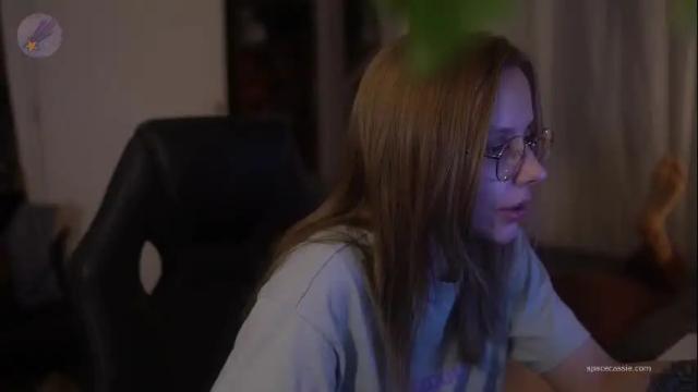 Image 4 of space_cassie Stream on Chaturbate on 3 months ago