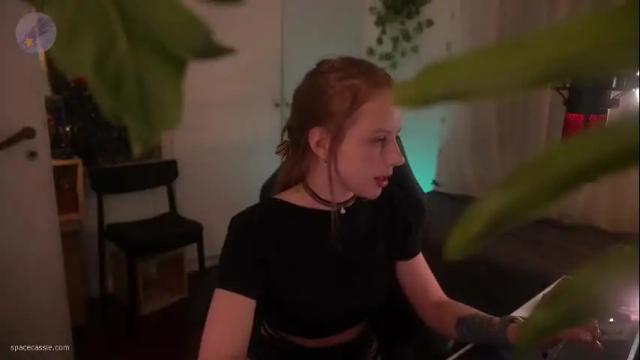Image 2 of space_cassie Stream on Chaturbate on 2 months ago