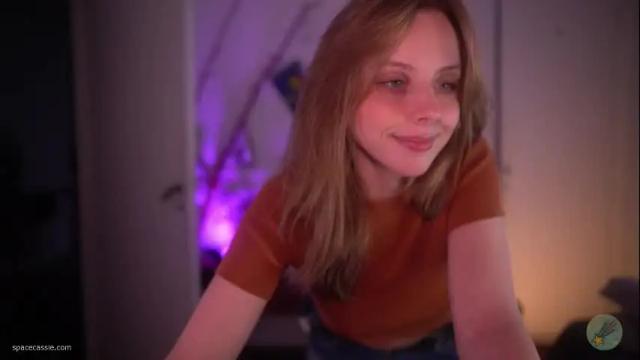 Image 8 of space_cassie Stream on Chaturbate on 2 months ago