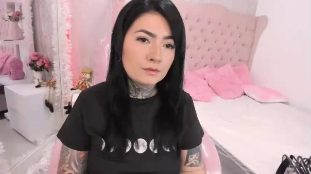 Image 8 of spaceekitty Stream on Chaturbate on 15 months ago