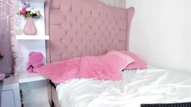 Image 10 of spaceekitty Stream on Chaturbate on 14 months ago