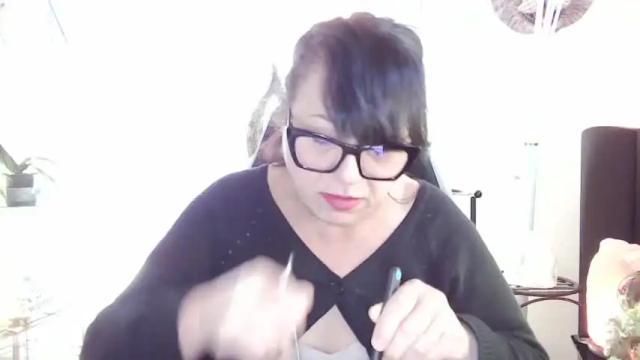 Image 6 of spacequeen_ Stream on Chaturbate on 13 months ago