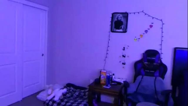 Image 3 of sparkle_pinuppp Stream on Chaturbate on 19 months ago