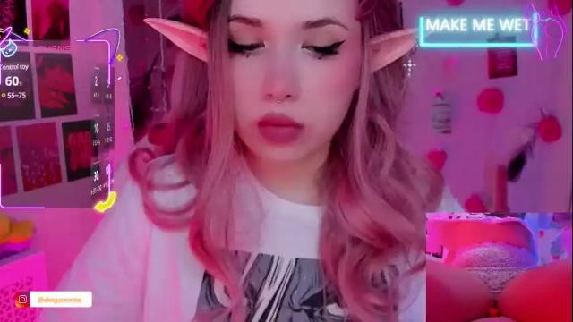 Image 2 of sparklemona Stream on Chaturbate on 1 month ago