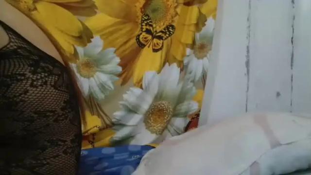 Image 12 of sparkling_queen Stream on Chaturbate on 13 months ago