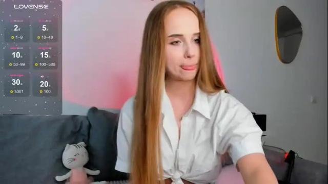 Image 8 of sparkling_sel Stream on Chaturbate on 5 months ago