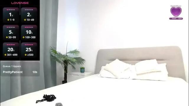 Image 7 of sparkly_eve Stream on Chaturbate on 5 months ago