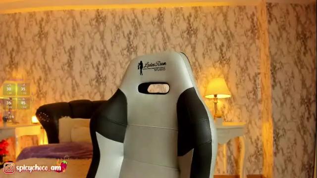 Image 12 of spicyamelia Stream on Chaturbate on 1 month ago
