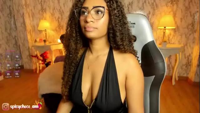 Image 4 of spicyamelia Stream on Chaturbate on 1 month ago