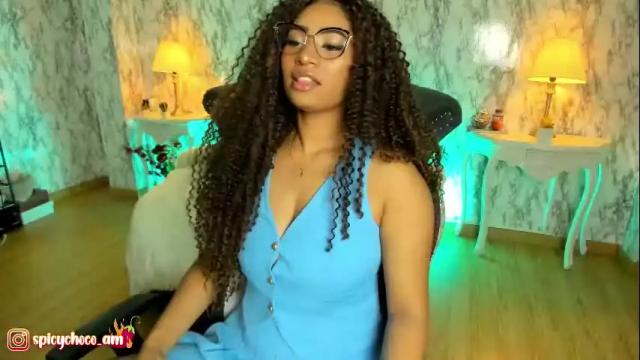 Image 2 of spicyamelia Stream on Chaturbate on 1 month ago