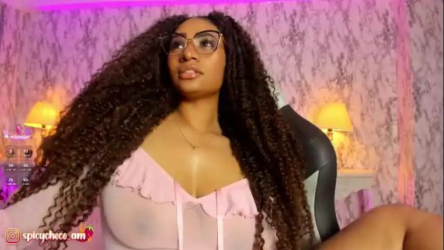 Image 10 of spicyamelia Stream on Chaturbate on 1 month ago
