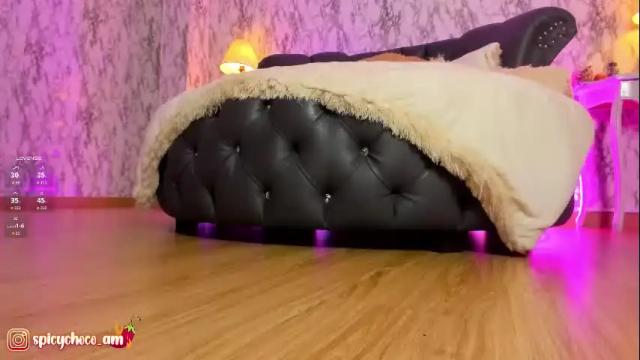 Image 4 of spicyamelia Stream on Chaturbate on 1 month ago