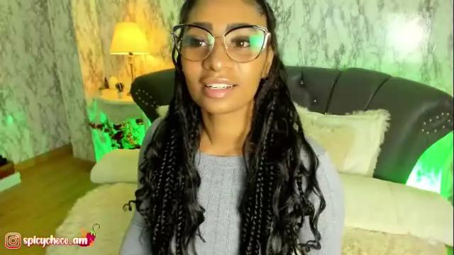 Image 2 of spicyamelia Stream on Chaturbate on 21 days ago