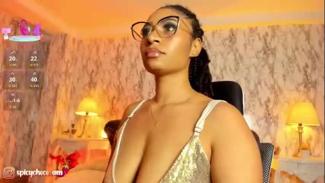 Image 10 of spicyamelia Stream on Chaturbate on 9 days ago