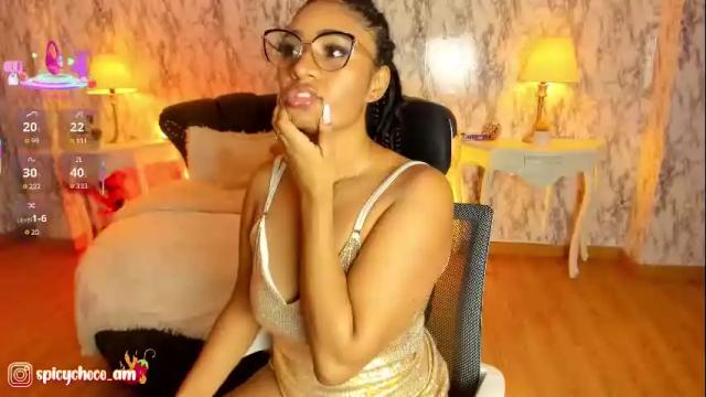 Image 7 of spicyamelia Stream on Chaturbate on 9 days ago