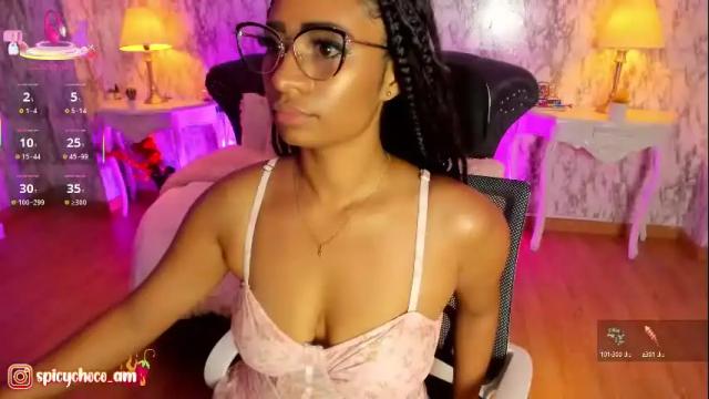 Image 12 of spicyamelia Stream on Chaturbate on 7 days ago