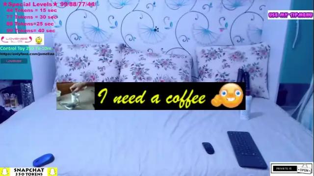 Image 4 of spicybrunnete Stream on Chaturbate on 25 days ago