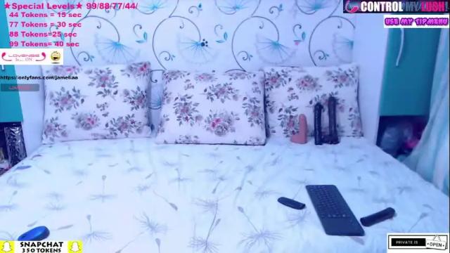 Image 2 of spicybrunnete Stream on Chaturbate on 15 days ago