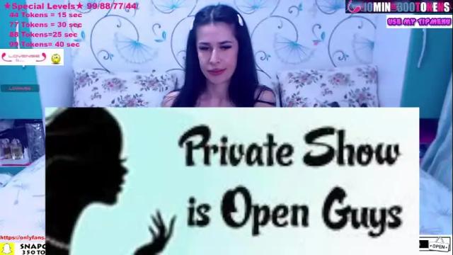 Image 10 of spicybrunnete Stream on Chaturbate on 6 days ago