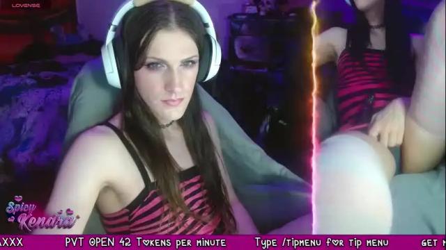 Image 2 of spicykendra Stream on Chaturbate on 2 months ago