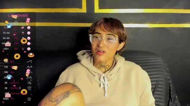 Thumbnail 3, spider_ambrosse's Stream at Chaturbate, 12 months ago