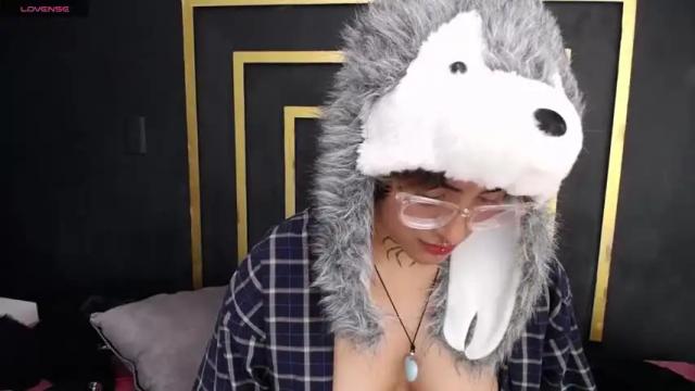 Image 10 of spider_ambrosse Stream on Chaturbate on 12 months ago