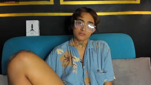 Image 8 of spider_ambrosse Stream on Chaturbate on 12 months ago