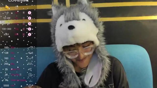 Image 10 of spider_ambrosse Stream on Chaturbate on 12 months ago