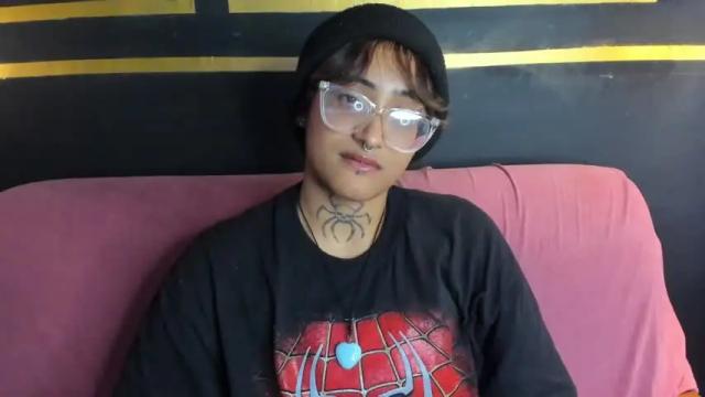 Image 8 of spider_ambrosse Stream on Chaturbate on 12 months ago