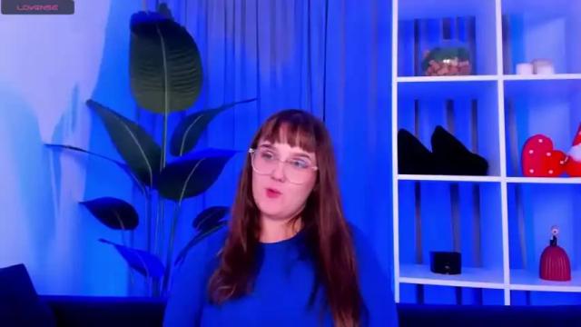 Image 4 of spiicy_carla Stream on Chaturbate on 19 months ago