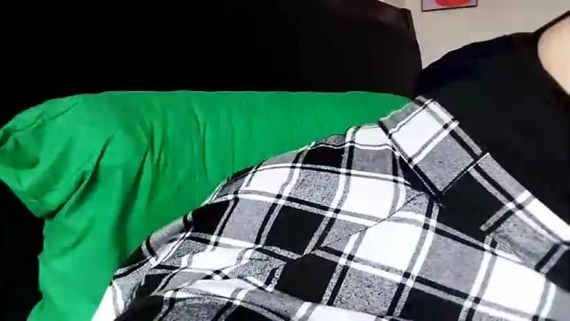 Image 12 of spinnerbitch Stream on Chaturbate on 14 months ago