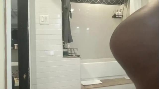 Image 2 of spinprincess_ Stream on Chaturbate on 1 month ago