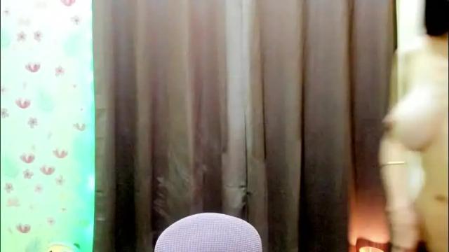 Image 11 of splendid_kim08 Stream on Chaturbate on 28 days ago