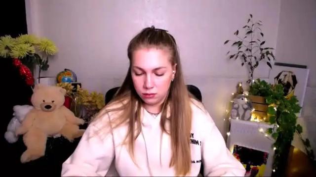 Image 6 of sport_tall_karina Stream on Chaturbate on 13 months ago