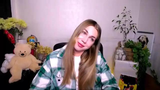 Image 8 of sport_tall_karina Stream on Chaturbate on 13 months ago