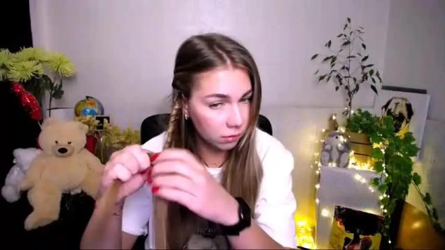 Image 10 of sport_tall_karina Stream on Chaturbate on 13 months ago
