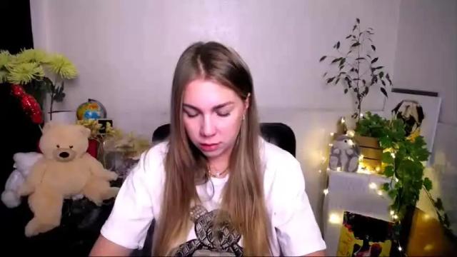 Thumbnail 2, sport_tall_karina's Stream at Chaturbate, 13 months ago