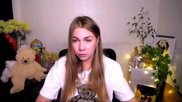 Image 6 of sport_tall_karina Stream on Chaturbate on 13 months ago