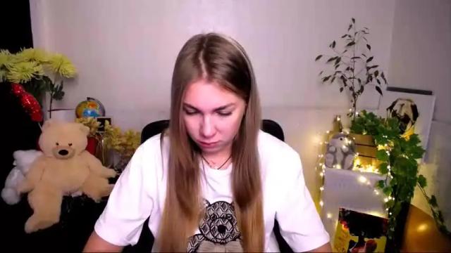 Image 7 of sport_tall_karina Stream on Chaturbate on 13 months ago