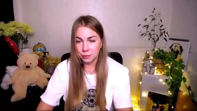 Image 8 of sport_tall_karina Stream on Chaturbate on 13 months ago