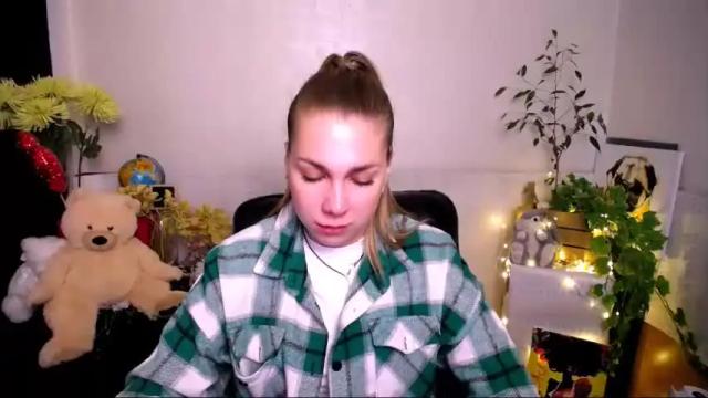 Image 6 of sport_tall_karina Stream on Chaturbate on 13 months ago