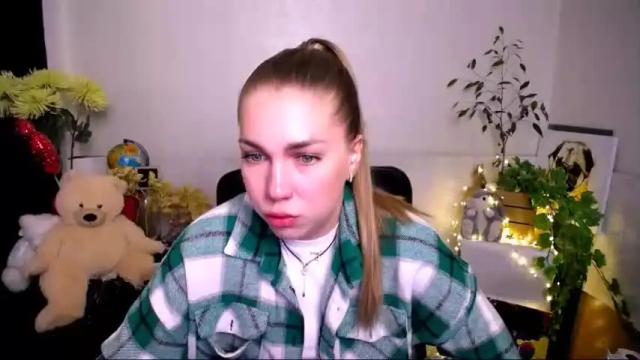 Thumbnail 3, sport_tall_karina's Stream at Chaturbate, 13 months ago