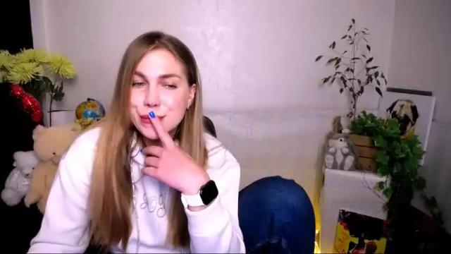 Thumbnail 1, sport_tall_karina's Stream at Chaturbate, 12 months ago
